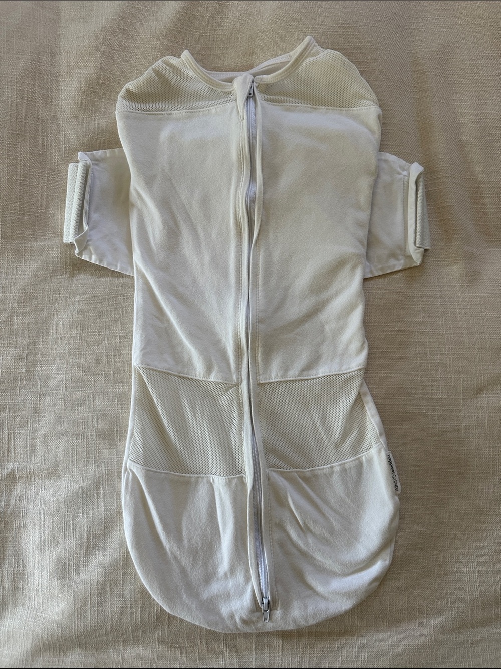 Happiest Baby Organic Cotton SNOO Sleep Sack in White - M, 12-18lbs